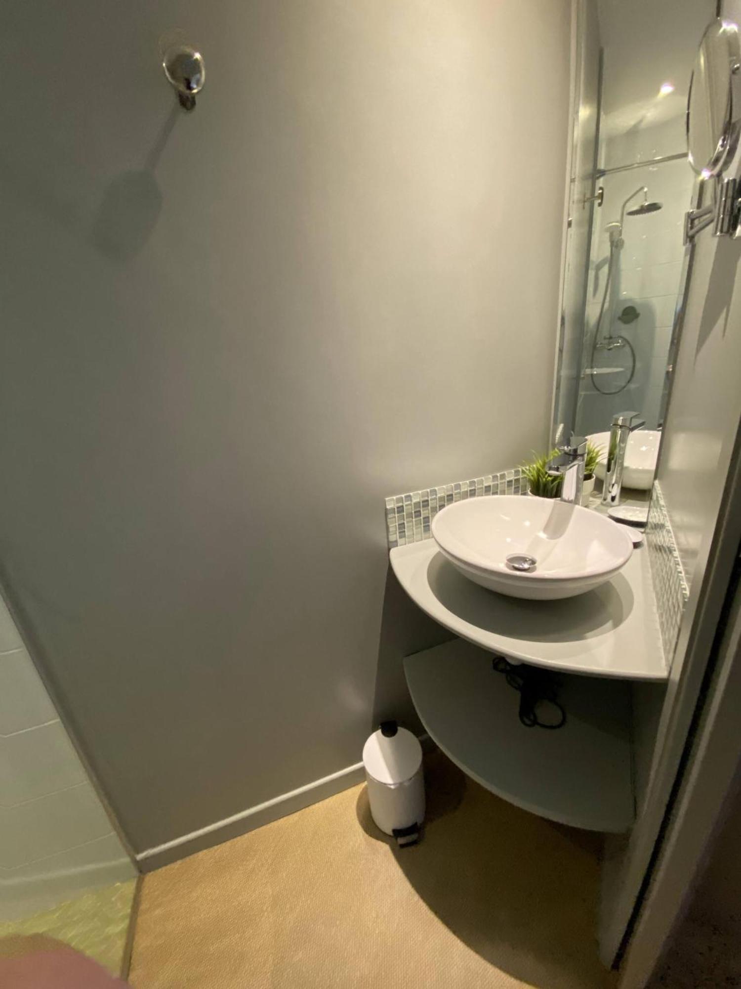 Au 10 Bed & Breakfast Luisant Chambre photo