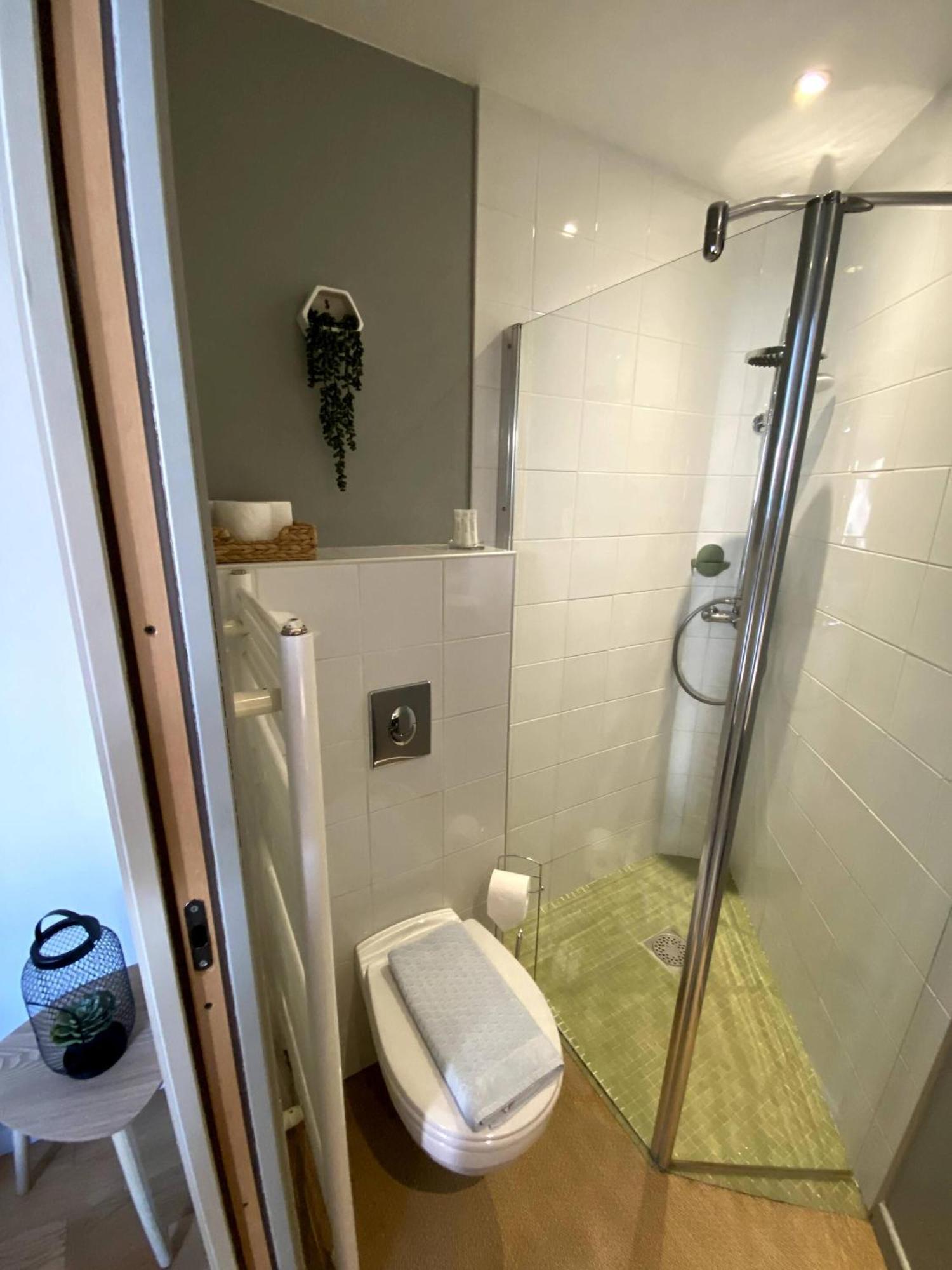 Au 10 Bed & Breakfast Luisant Chambre photo
