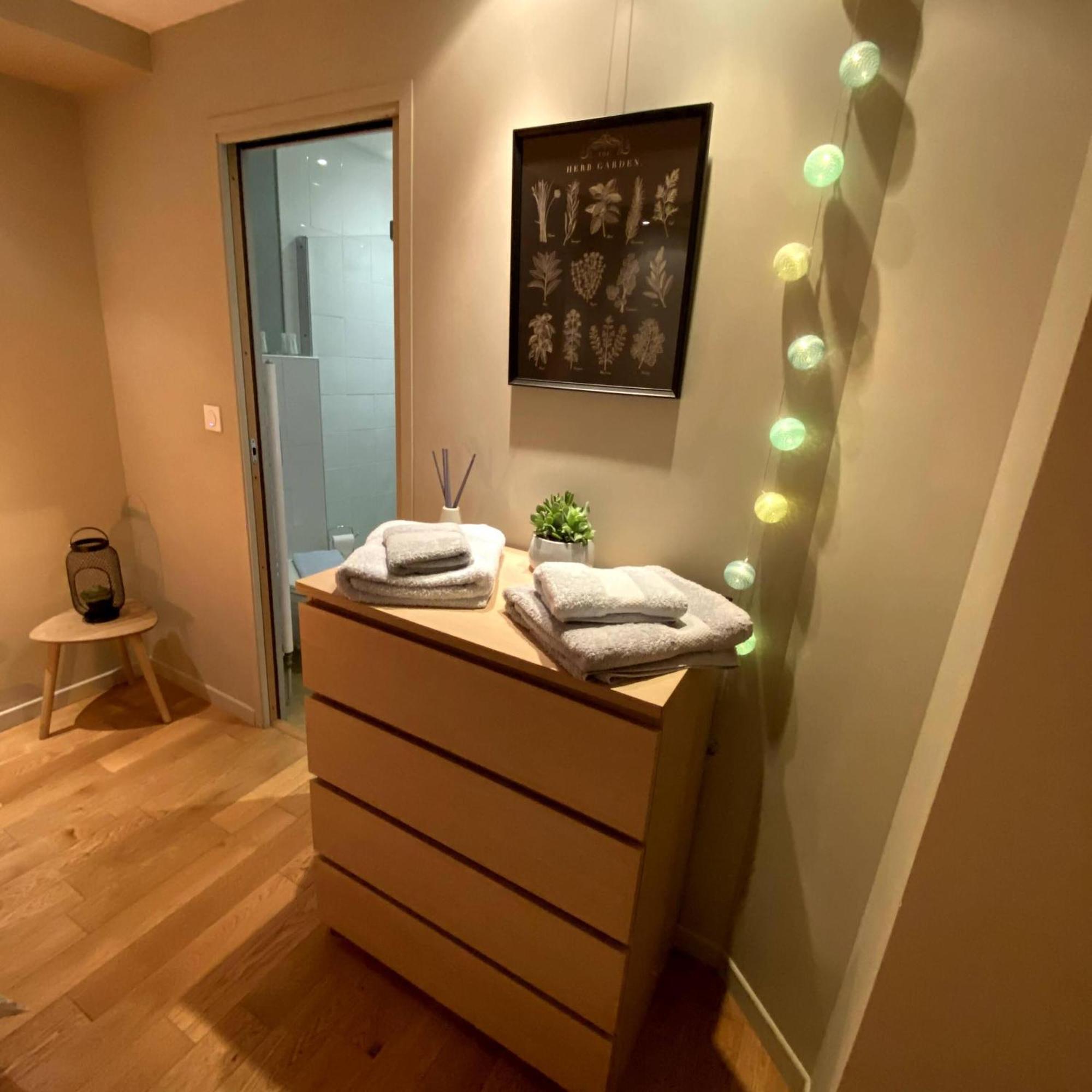 Au 10 Bed & Breakfast Luisant Chambre photo