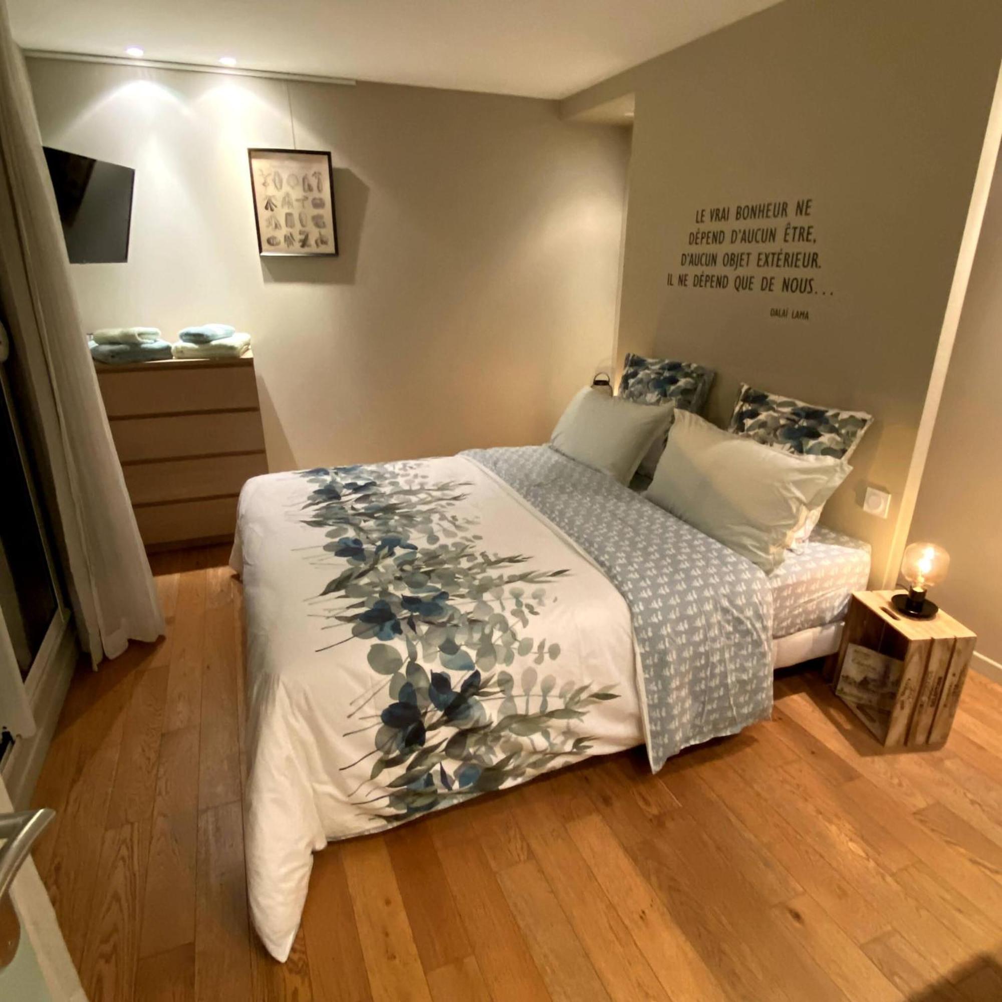 Au 10 Bed & Breakfast Luisant Chambre photo